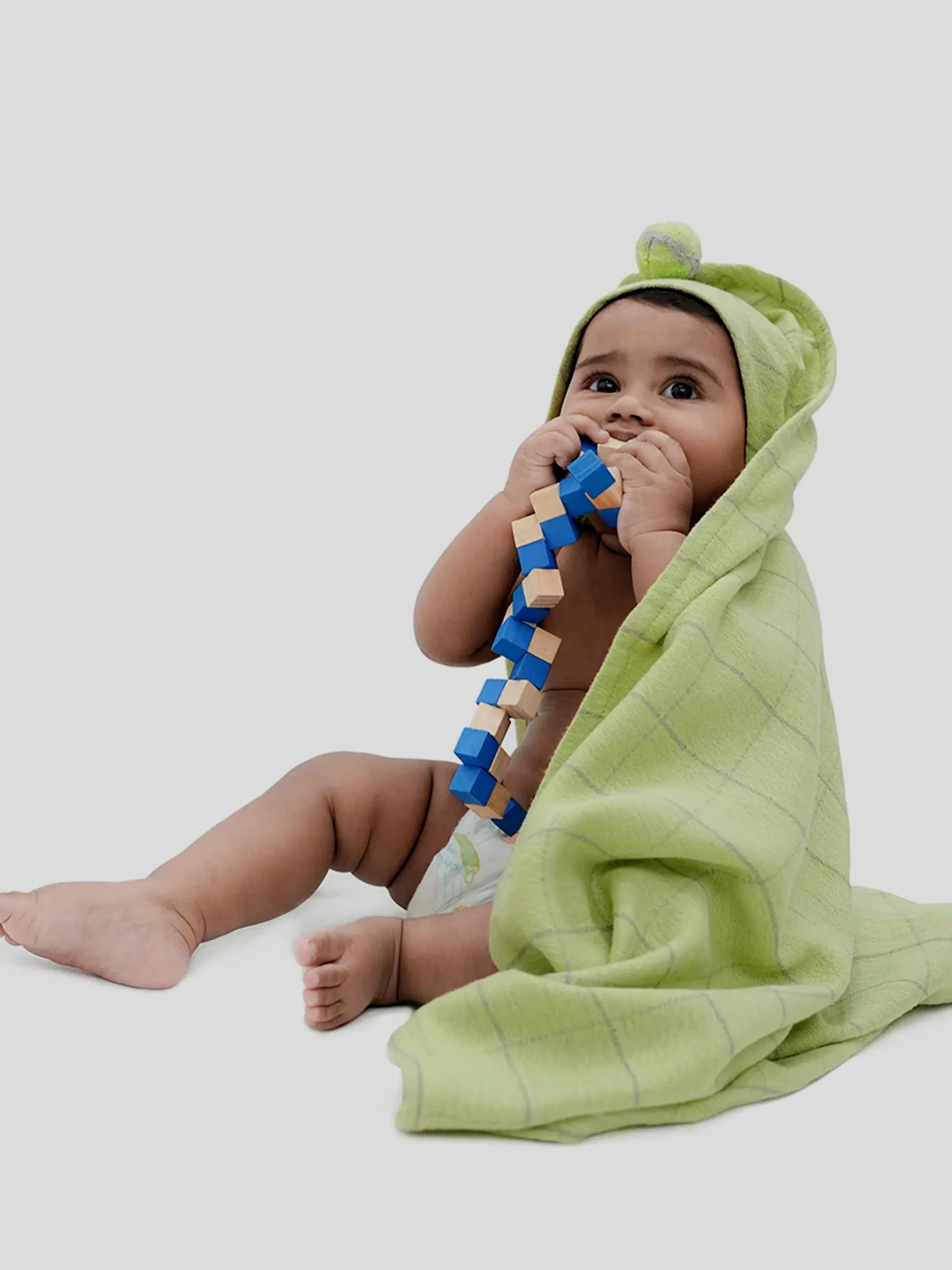 Banana Double Cloth Baby Towel Set- Green