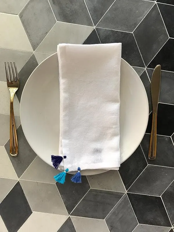 Tri-tassel Hand Towel